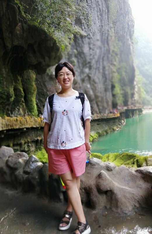 张娜 个人照片.jpg